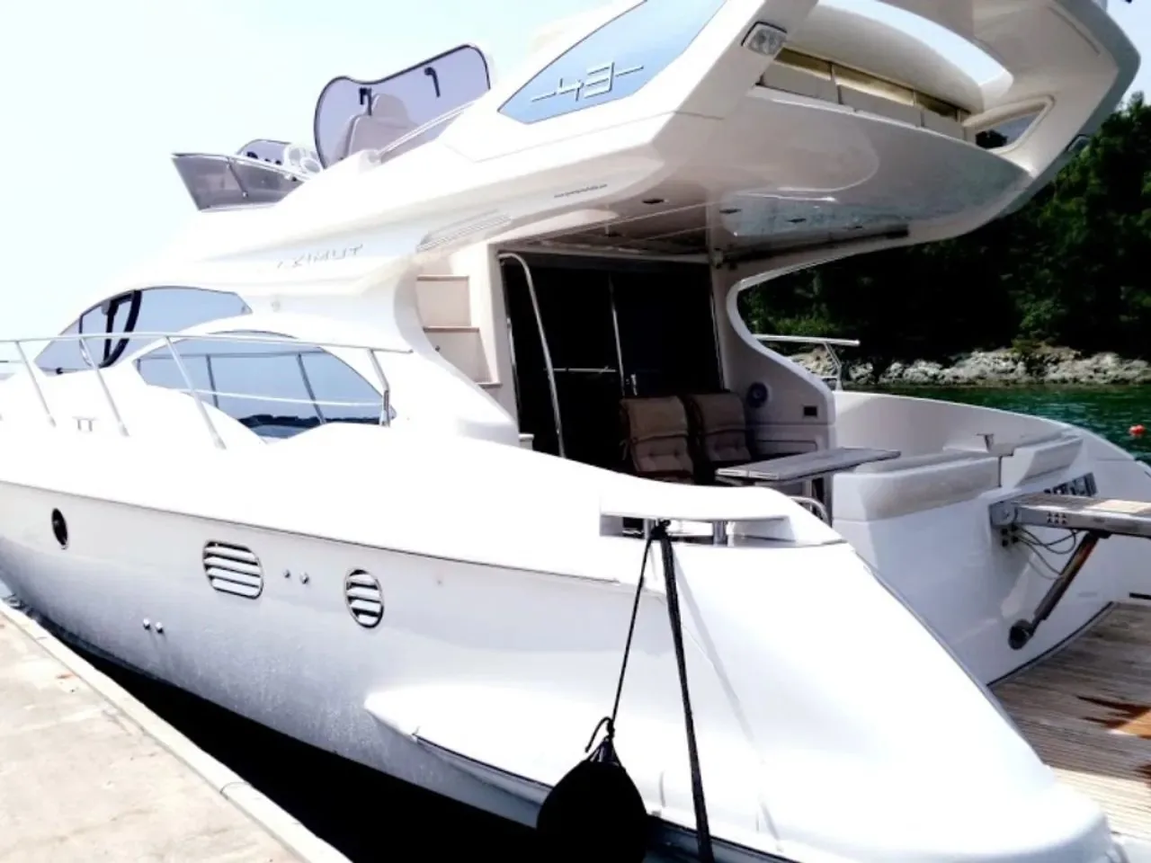 AZIMUT 43 FLY