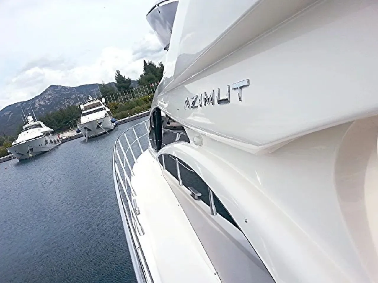 AZIMUT 43 FLY