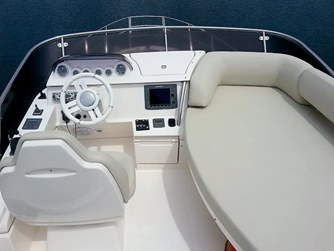 AZIMUT 43 FLY