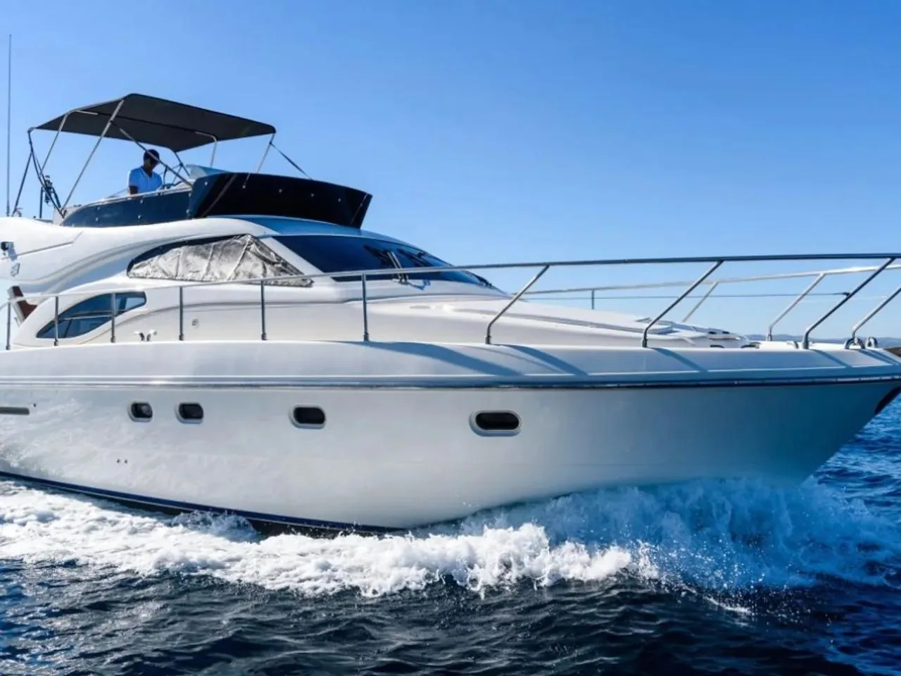 FERRETTI 430 FLY