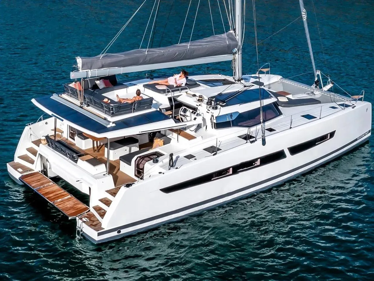 FOUNTAINE PAJOT AURA 51