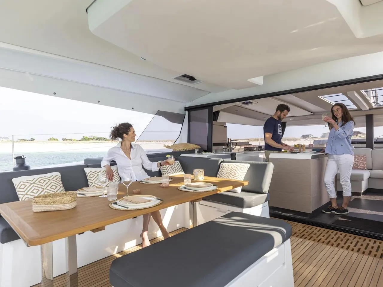 FOUNTAINE PAJOT AURA 51