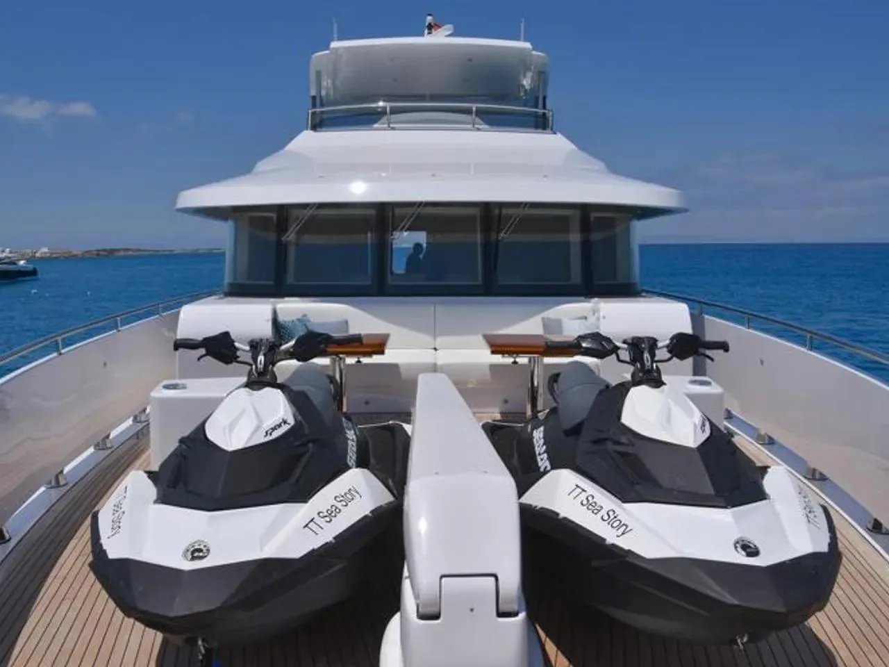 VANQUISH 82